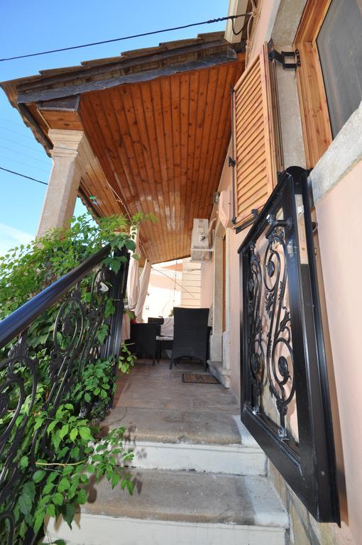 Villa Makrades Палеокастрица Екстериор снимка